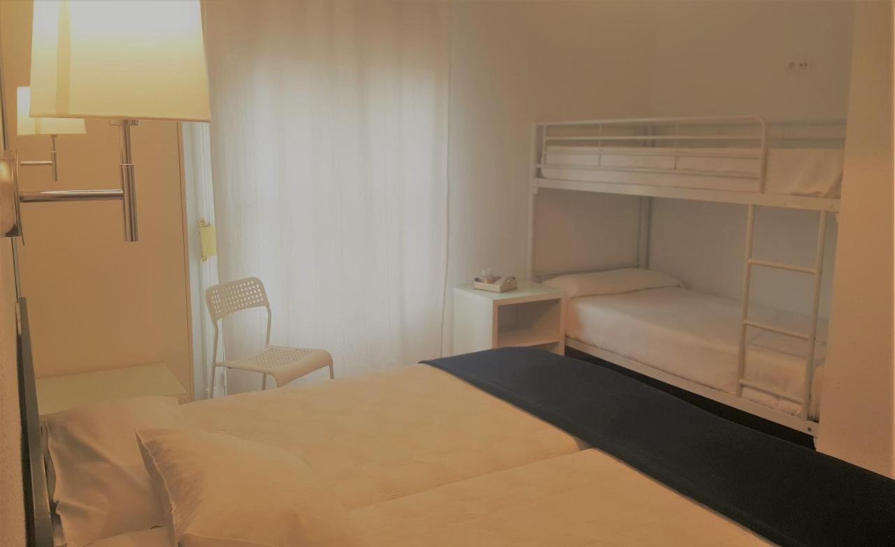Hostal Santa Isabel Μαδρίτη Εξωτερικό φωτογραφία