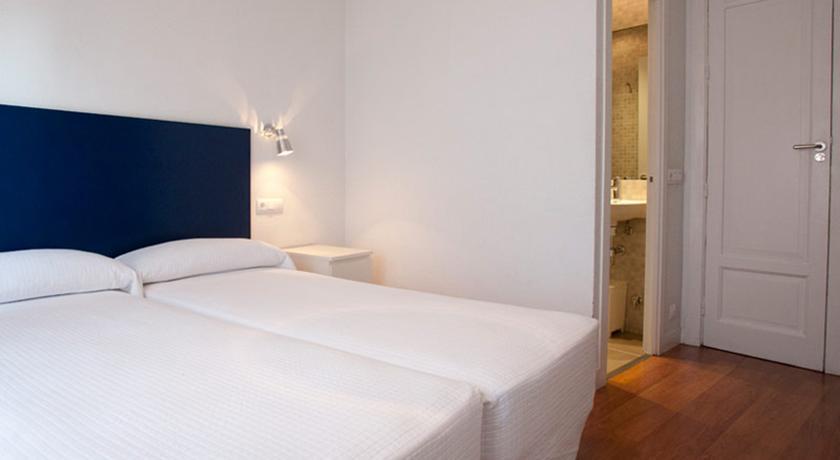 Hostal Santa Isabel Μαδρίτη Δωμάτιο φωτογραφία